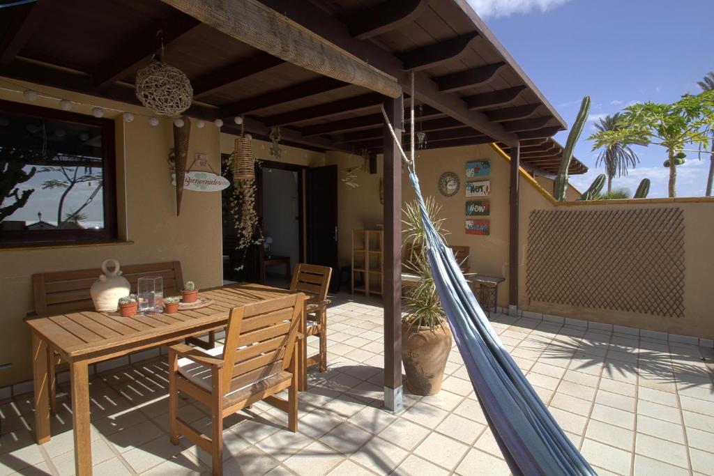 BEACH FRONT GRANILLO - ocean view, garden, bright and comfortable, Wi-Fi - 2