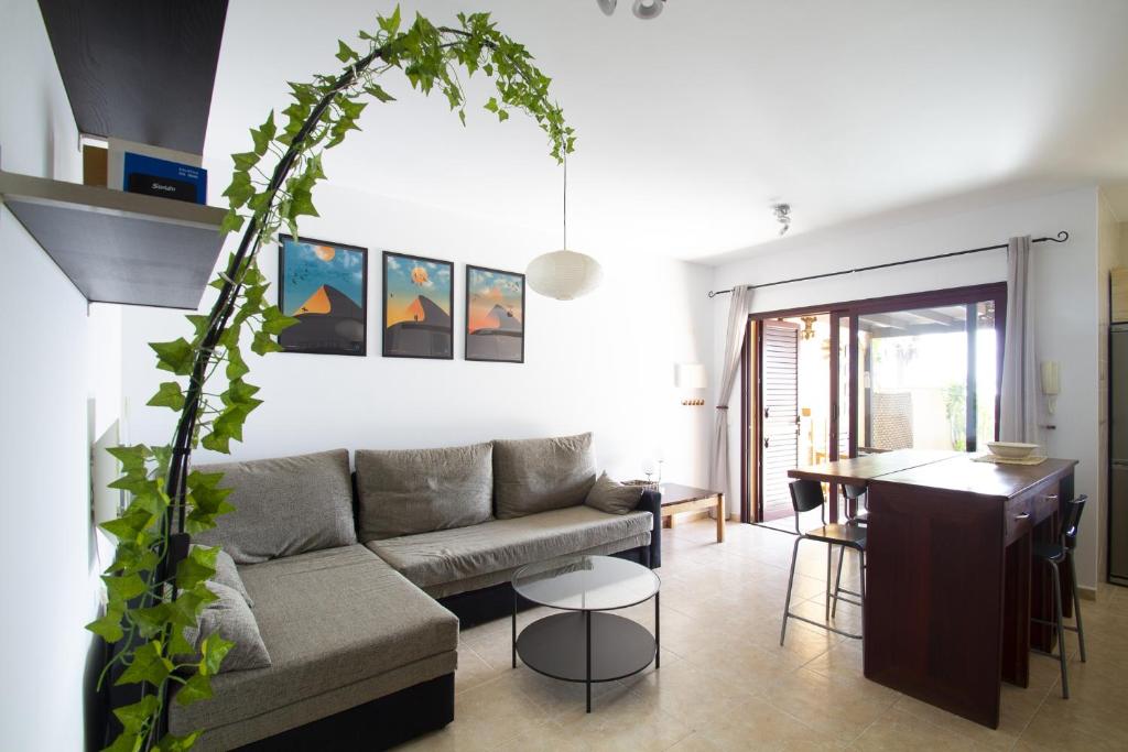 BEACH FRONT GRANILLO - ocean view, garden, bright and comfortable, Wi-Fi - 5
