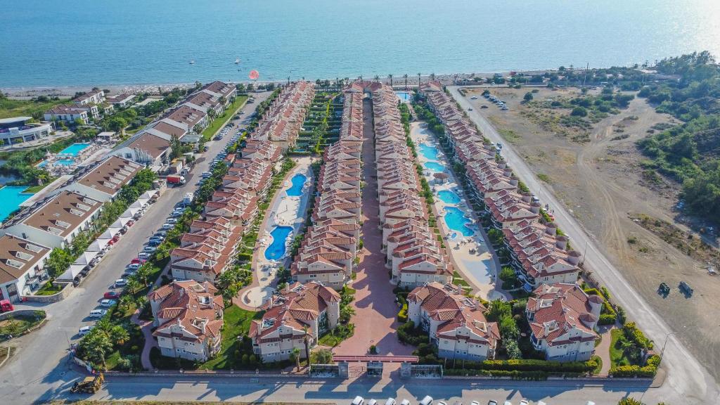 Sunset Beach Resort Aqua Lettings — Hotel in Fethiye