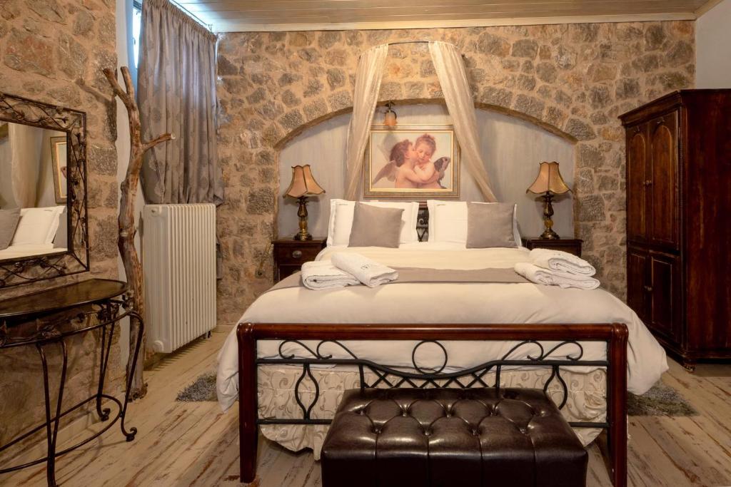 Lykovrisi Guest House