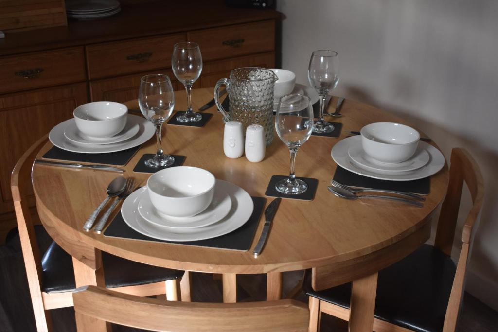 The Apartment 23a, Glenarm photo 5