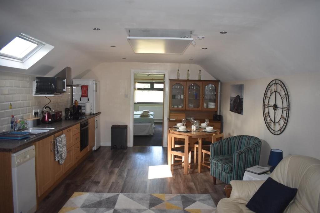 The Apartment 23a, Glenarm photo 3