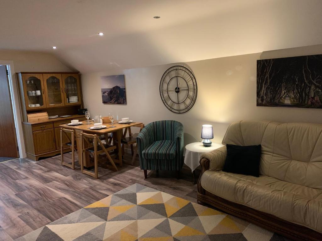 The Apartment 23a, Glenarm photo 2