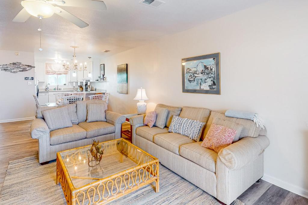 Captain's Quarters, Cape San Blas