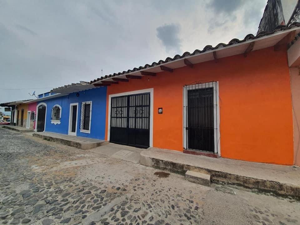 Casa de los Adoquines