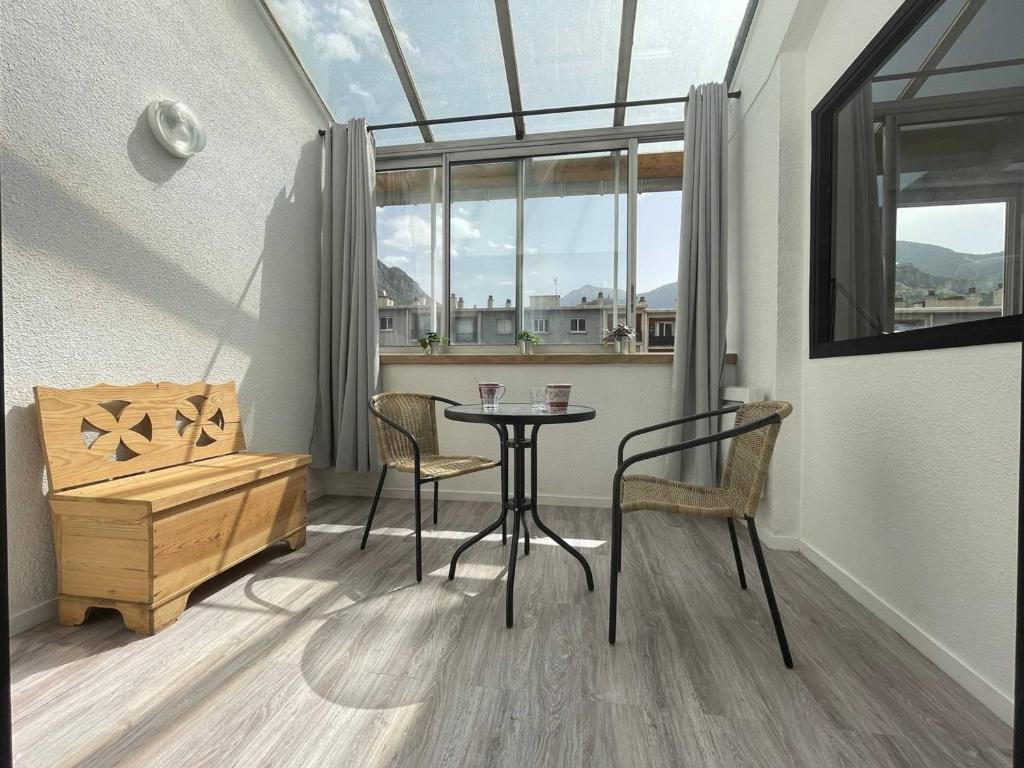 Duplex 3 pièces rénové avec loggia et garage, cœur de Briançon, proche télécabine, 4-6 couchages - FR-1-330C-130 - 3
