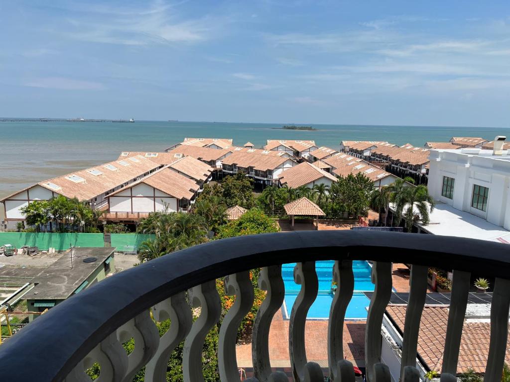 Glory Beach Resort A5-8 photo