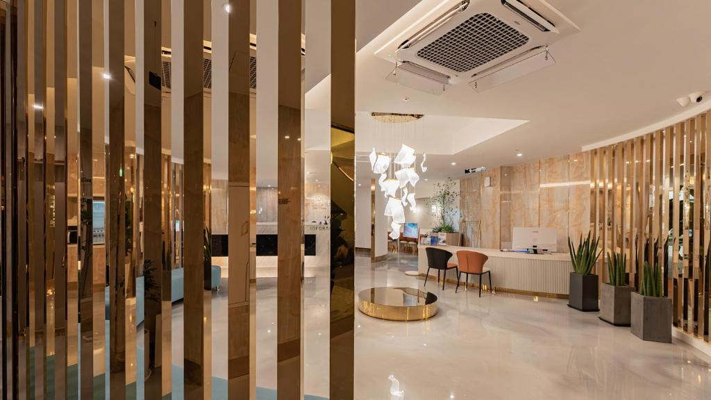 A Plus Hotel photo