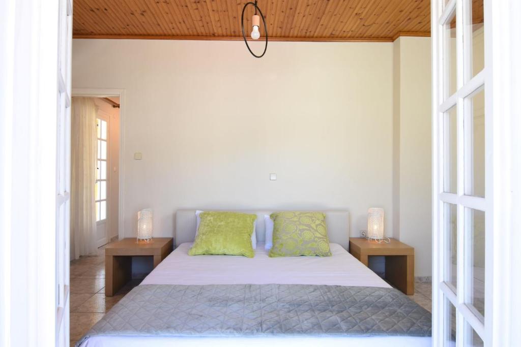 The Yellow Art Home photo