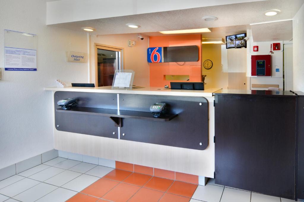 Motel 6-Galveston, TX photo