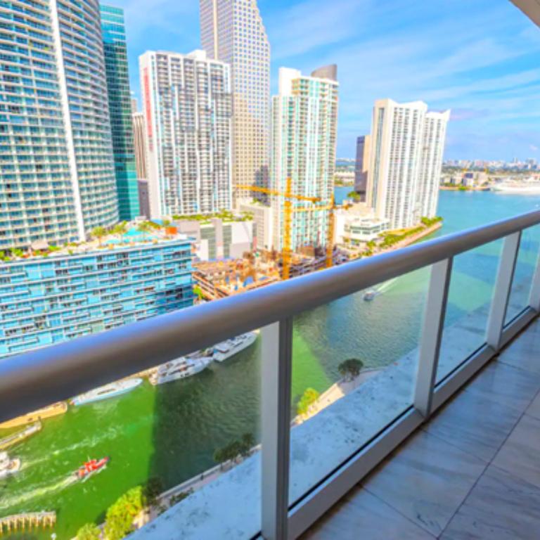Vacation Apartment for Couples in Miami photo