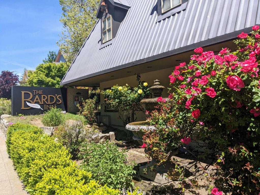 The Bard's Inn - BW Signature Collection by Best Western, Ashland