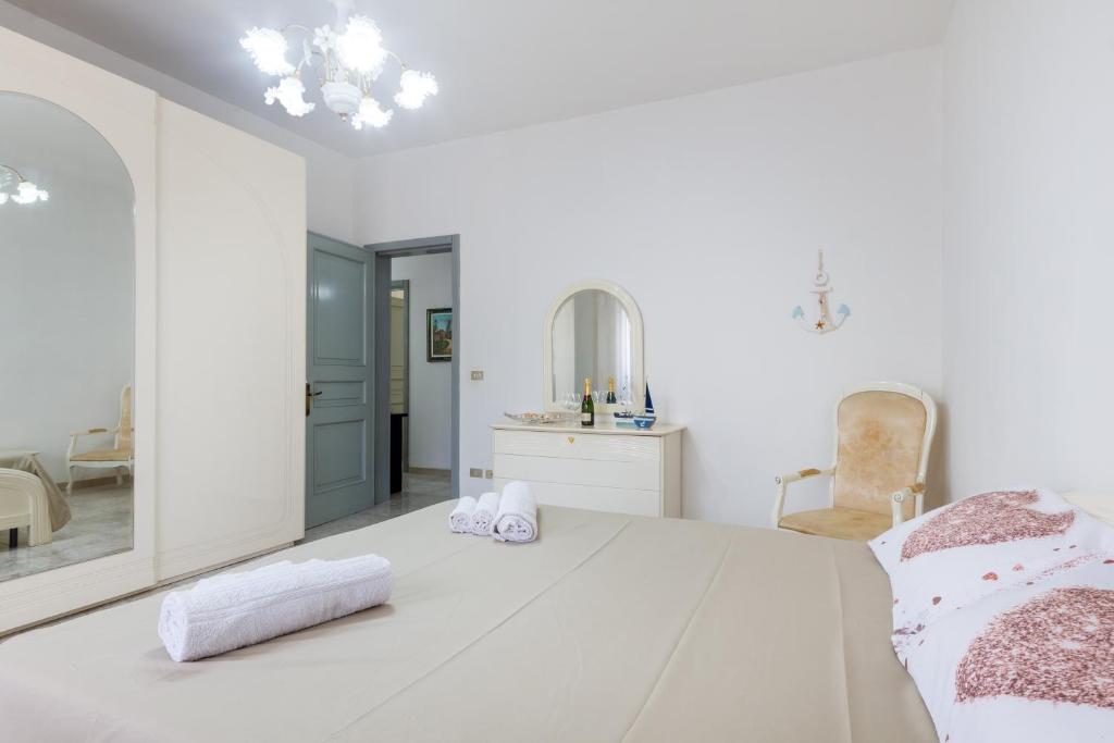 Air-conditioned Villa 300 Meters From Porto Cesareo Beach With Parking - 2