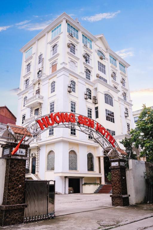 Khach San Huong Sen — Hotel in Bac Giang