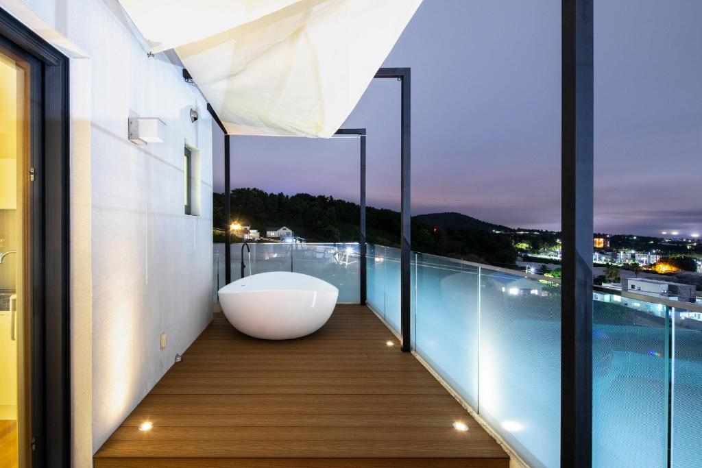 Balcony/terrace, Velum Resort in Jeju