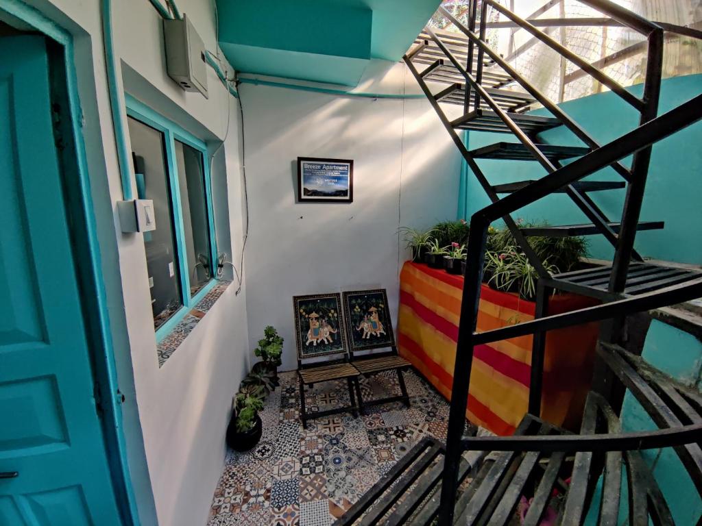 Breeze 2BHK By Wabi Sabi Stays Mall Road 5 Mins Walk photo