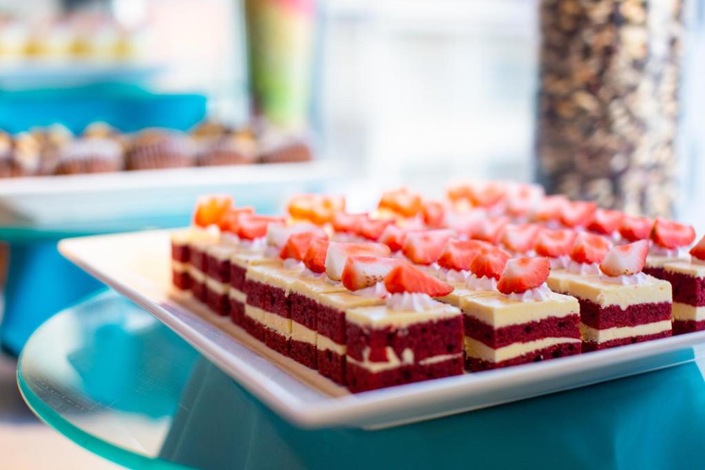 Đồ ăn và thức uống