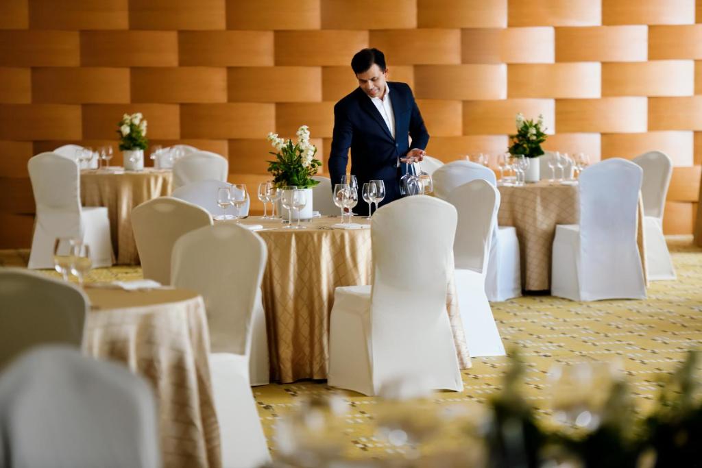 Banquet hall