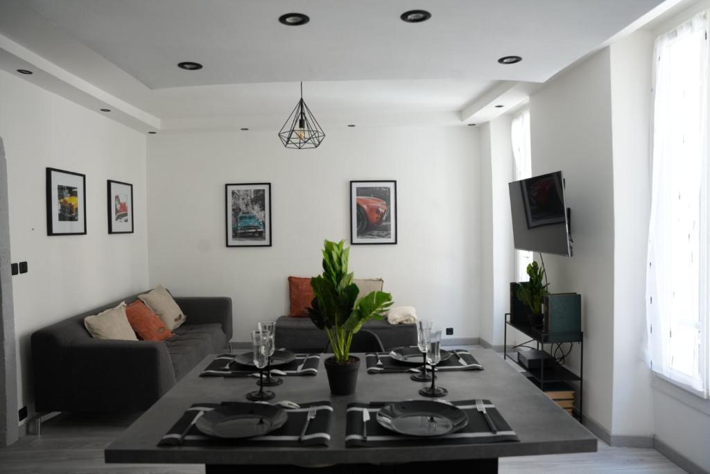 « Le Madeleine », Marseille