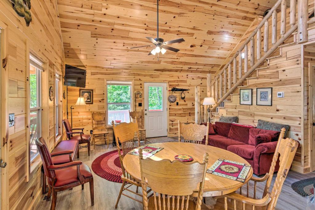 Secluded Blue Ridge Mtn Cabin on Broad River!