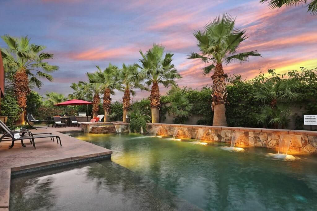 Paramount - Relax & Entertain w/ Resort Amenities - Pool/Spa & Full Game Room!, Indio