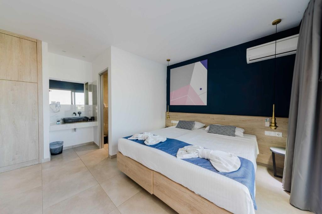 Madison Boutique, Faliraki photo