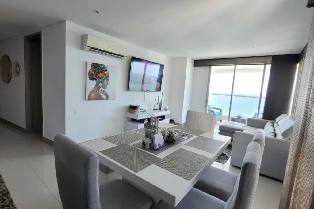 Apartamento con Vista al Mar en Palmetto - Laguito Cartagena - 4