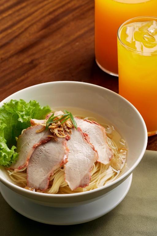 อาหารและเครื่องดื่ม