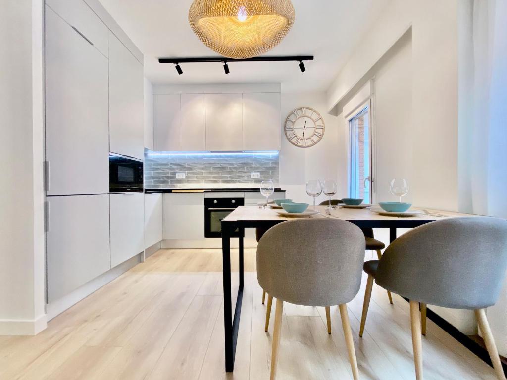 Latina Village - Apartamento de 2 dormitorios con Balcón - 2