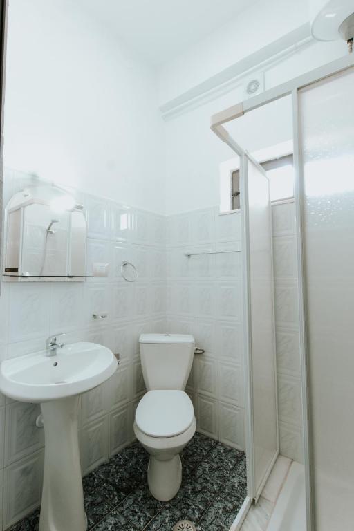 HOTEL LUNXHERIA photo