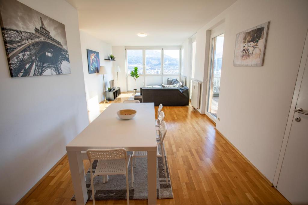 Top of Innsbruck Apartment I free parking - 5