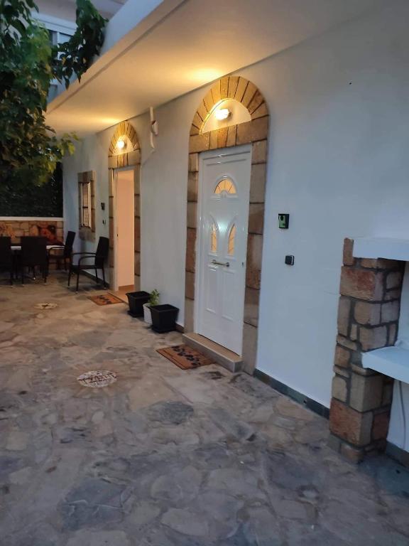 Villa Jimmy, Pilona Village, vlicha