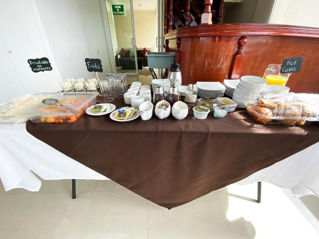 Hotel Lomas Inn photo