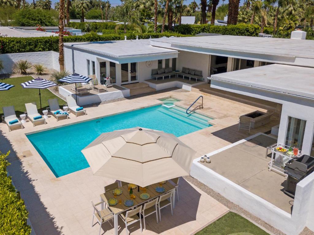 Apollo 1000, Palm Springs