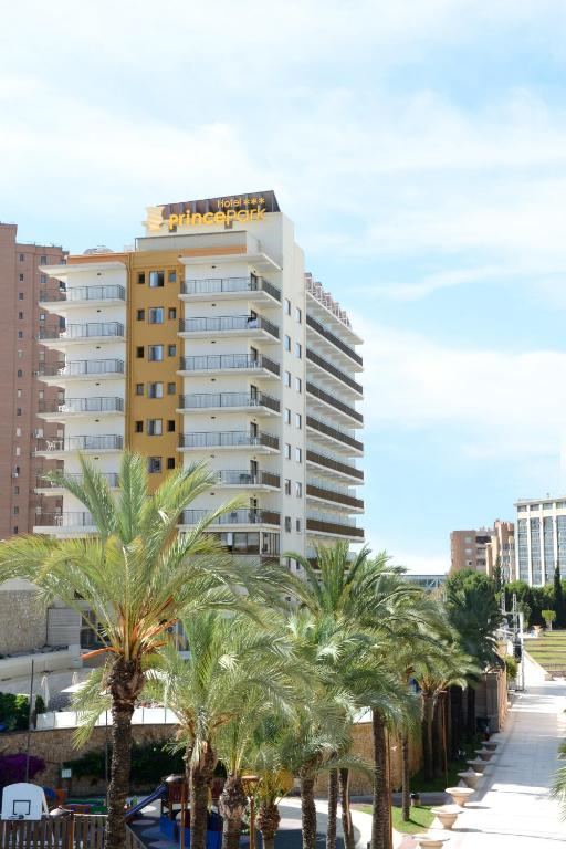 Prince Park — Hotel building in Benidorm, Valencian Community