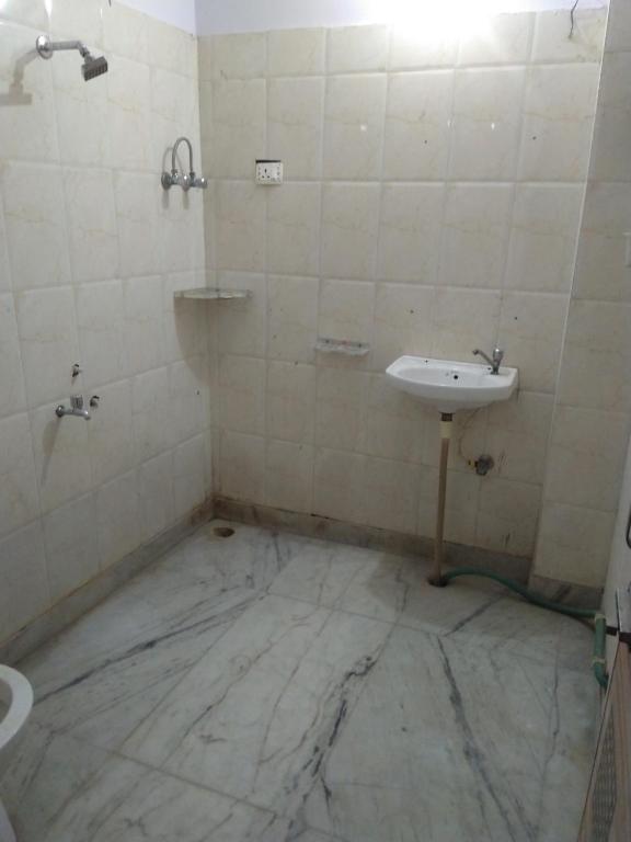 Flat No 10A ,Sethiya complex photo