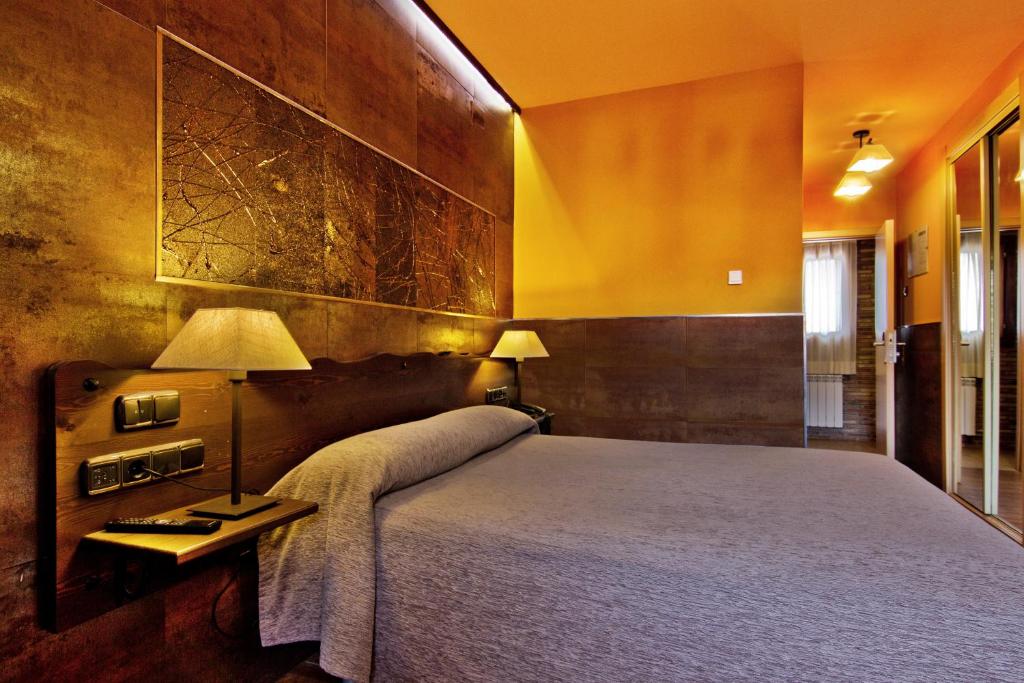 Hotel Dona Blanca photo