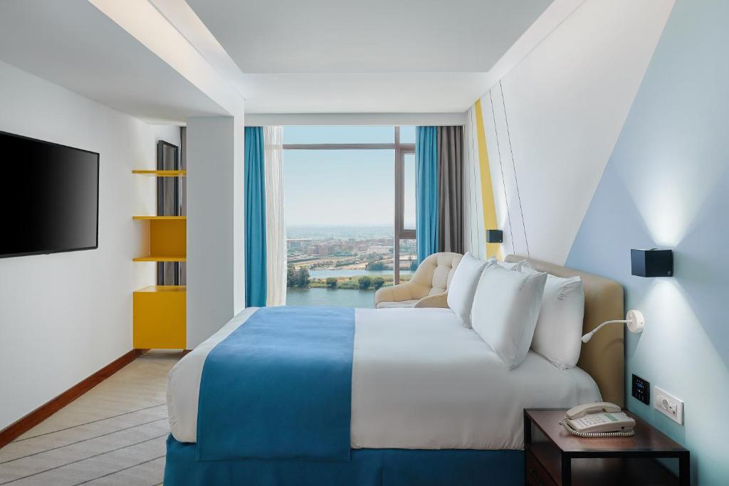 Holiday Inn Hotel and Suites Cairo Maadi photo