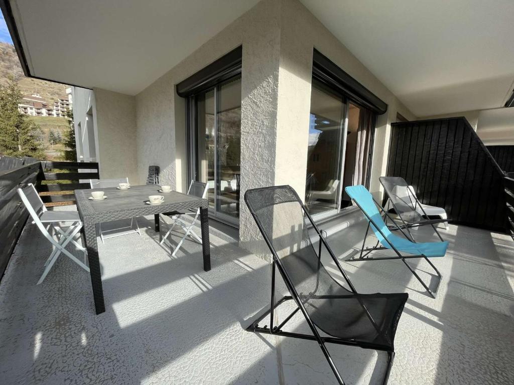 Appartement 3 pièces, 6 couchages - Chantemerle, Serre-Chevalier, balcon, parking, casier à ski - 2