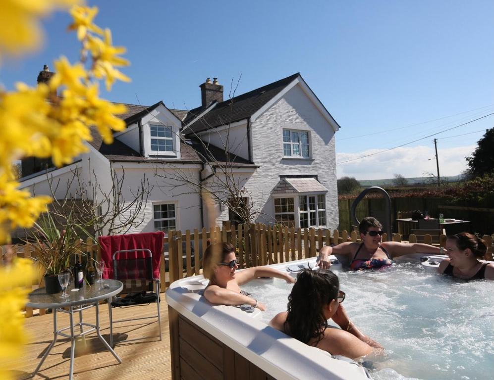 Croft Farm & Celtic Cottages, Cardigan photo 7
