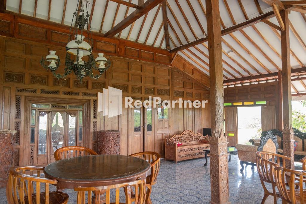 Baron Hill Resort Gunung Kidul RedPartner photo