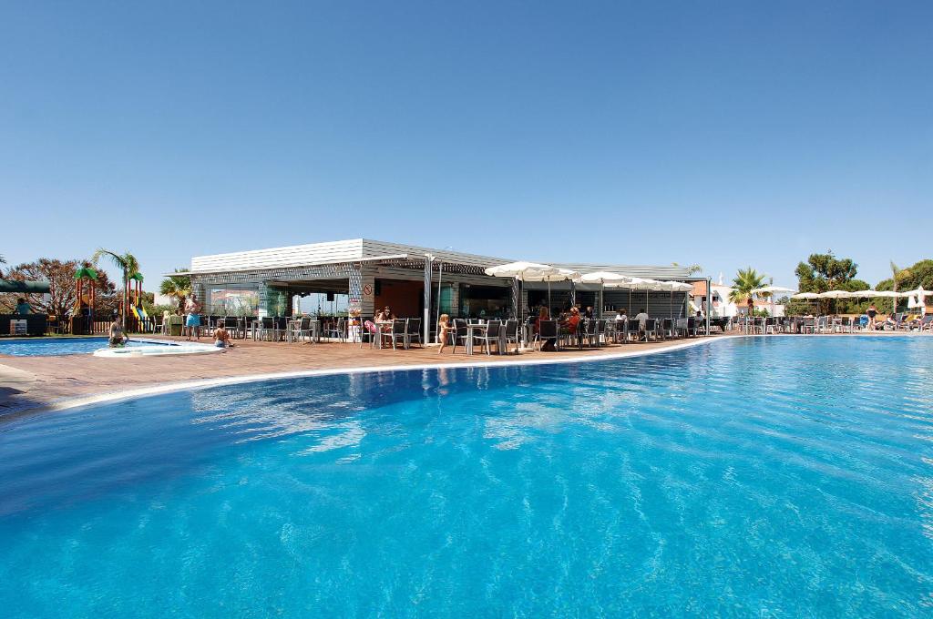 Hotel Apartamento Balaia Atlantico — Restaurant & bars in Albufeira, Faro