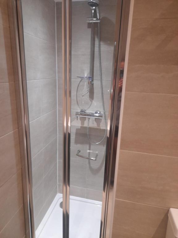 Lovely Home with full en-suite double bed rooms photo