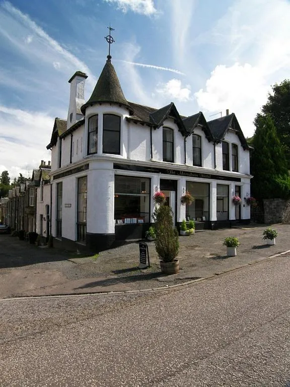 The Merryburn - Rooms and Courtyard Studios, hotel v destinaci Dunkeld
