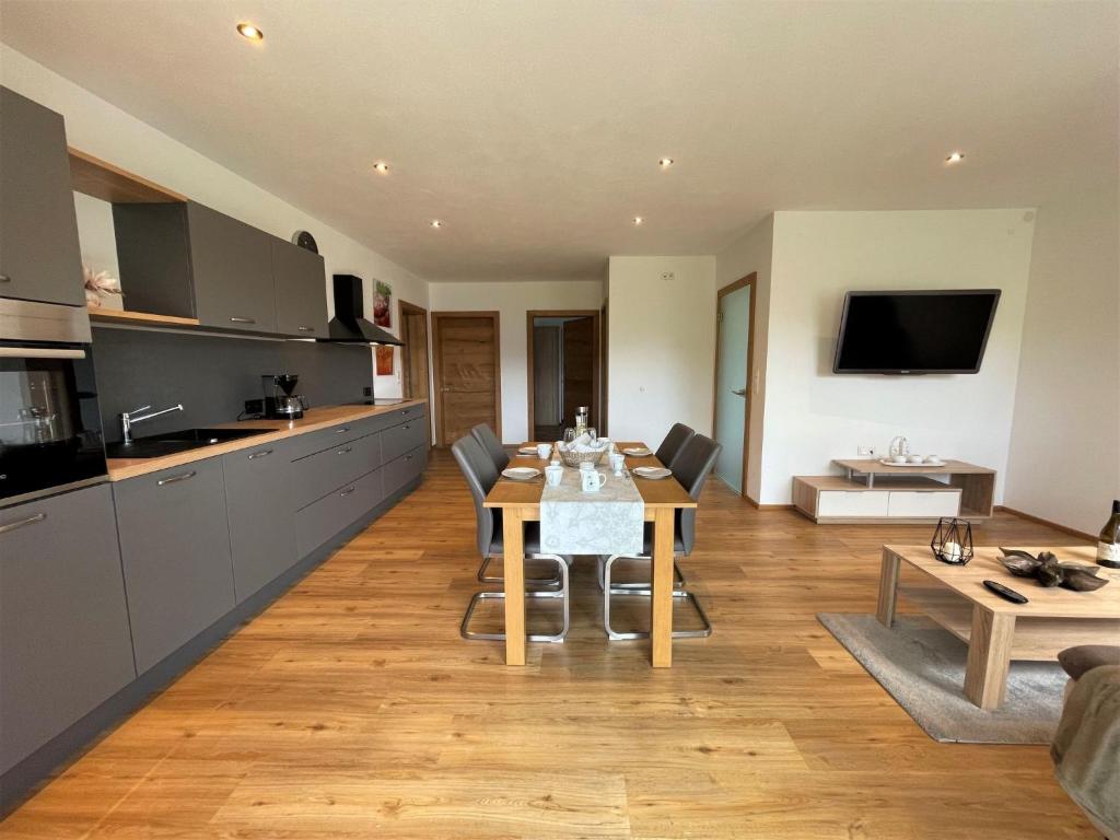 Apartment Bergblick by Interhome - 3