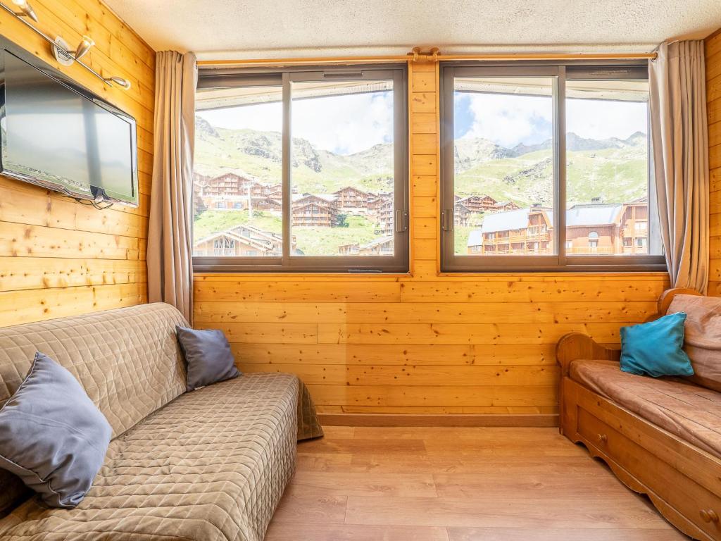 Apartment Cime de Caron 2701 by Interhome, Val Thorens