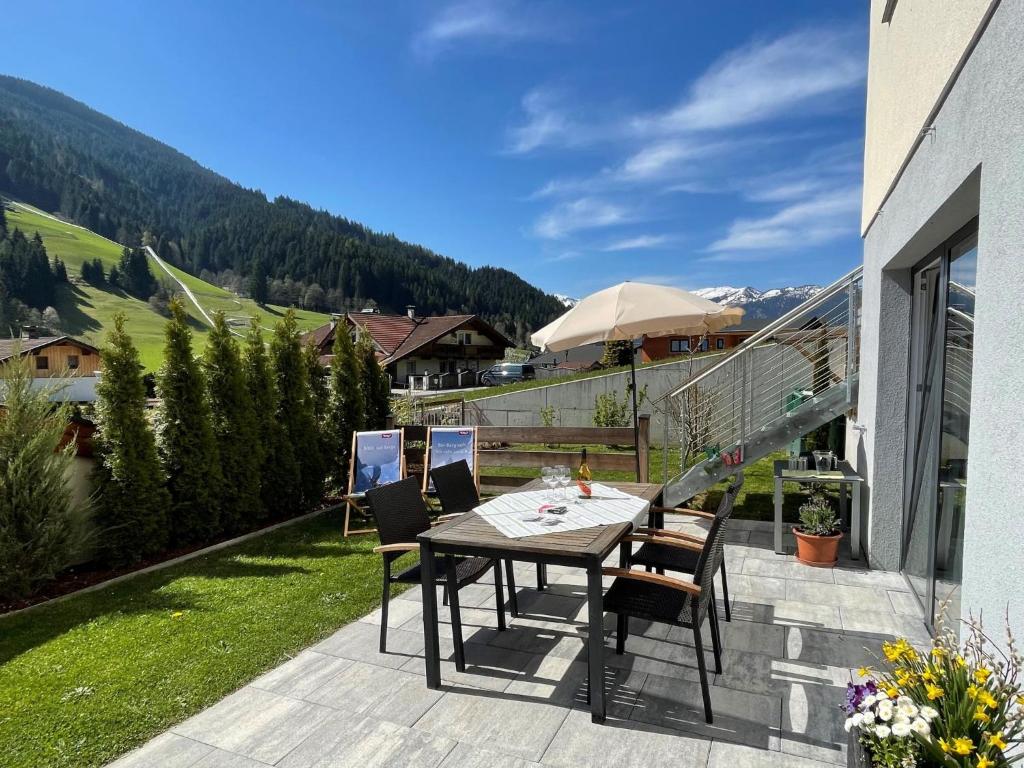 Apartment Sonnseit Living by Interhome - 2