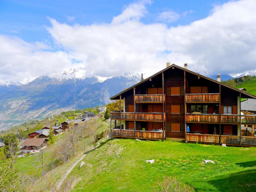 Apartment Saskia by Interhome, Bürchen