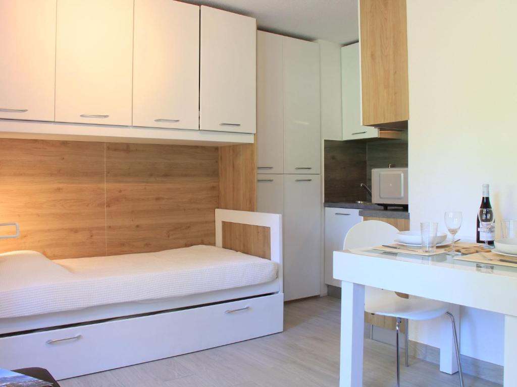 Apartment Grenat 8 by Interhome - 3
