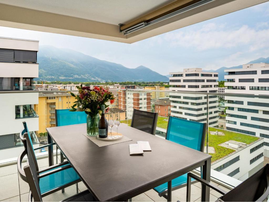 Apartment LocTowers A4-8-2 by Interhome - 3